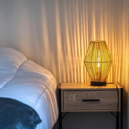 Apartment #hd White & Grey T2 Belle Electrique *